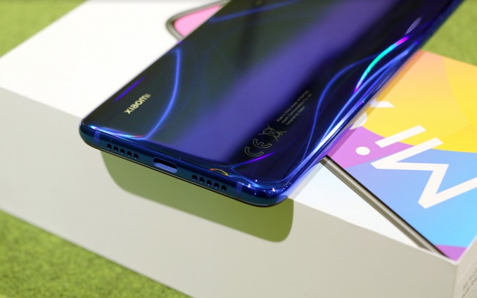 Xiaomi Mi 9 Lite в российской продаже