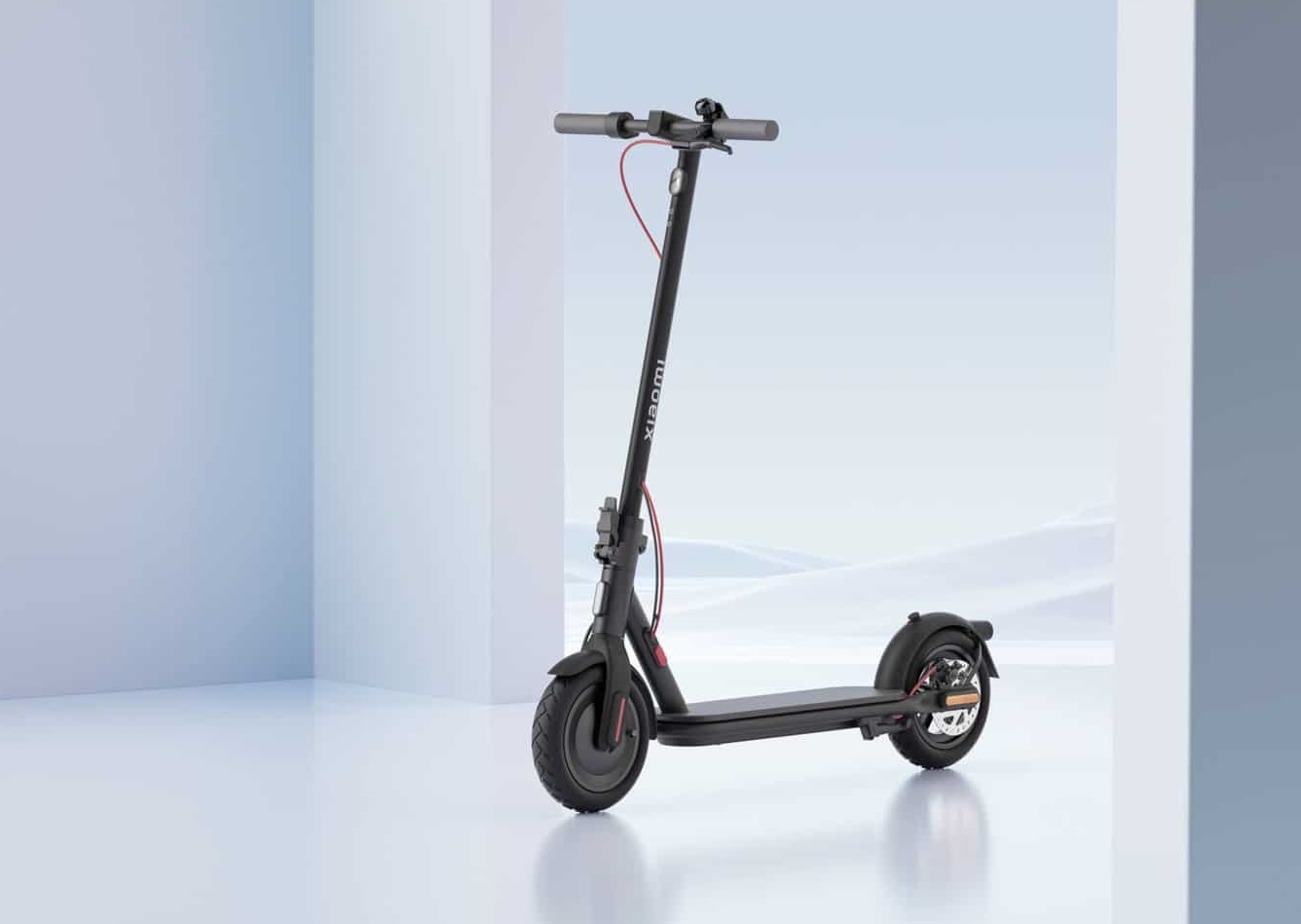 электросамокат Xiaomi Electric Scooter 4