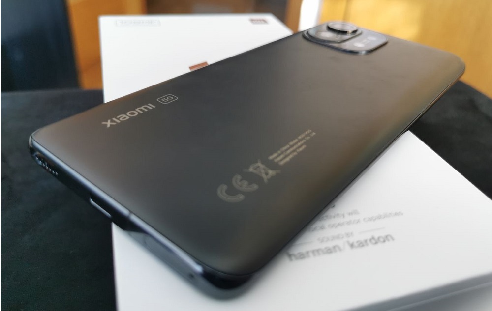 Смартфон Xiaomi Mi 11 цена