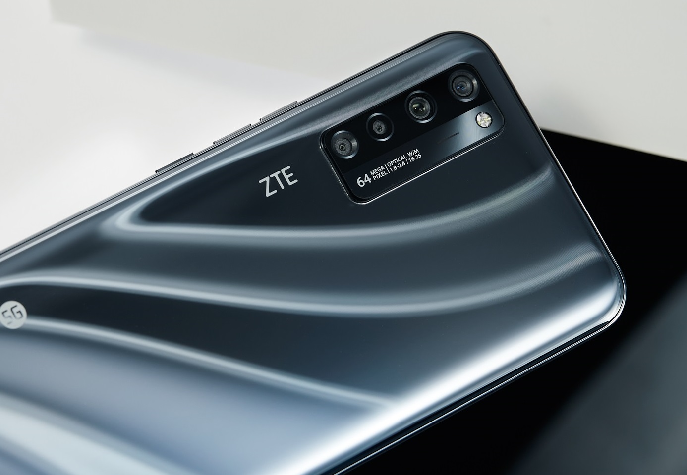 ZTE Axon 30 Pro камера