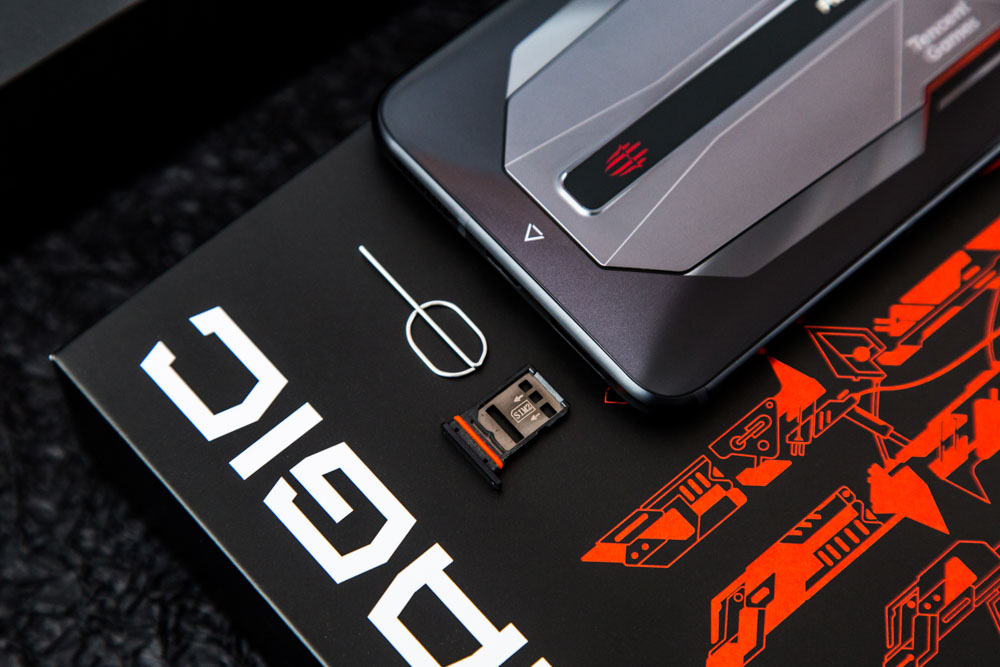 Смартфоны ZTE Nubia Red Magic 6 поступили в продажу. Цены