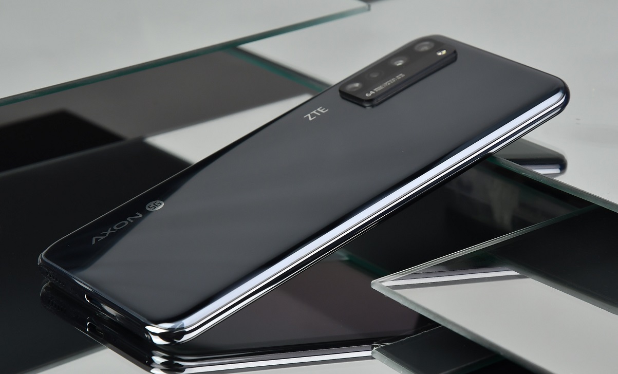 ZTE Axon 30 Pro камера