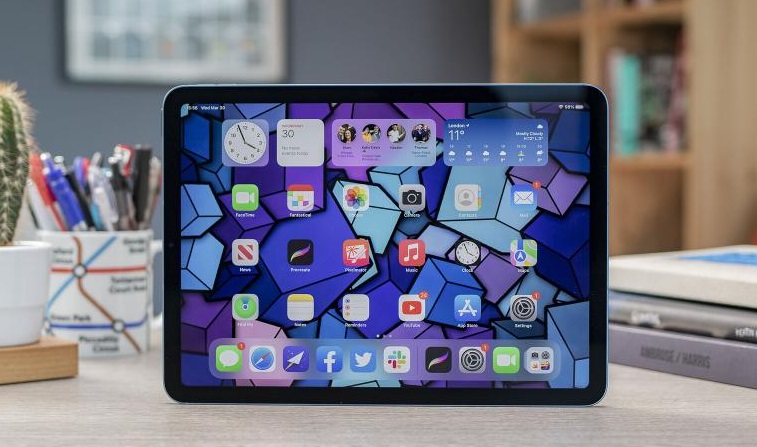 Apple iPad Air 6