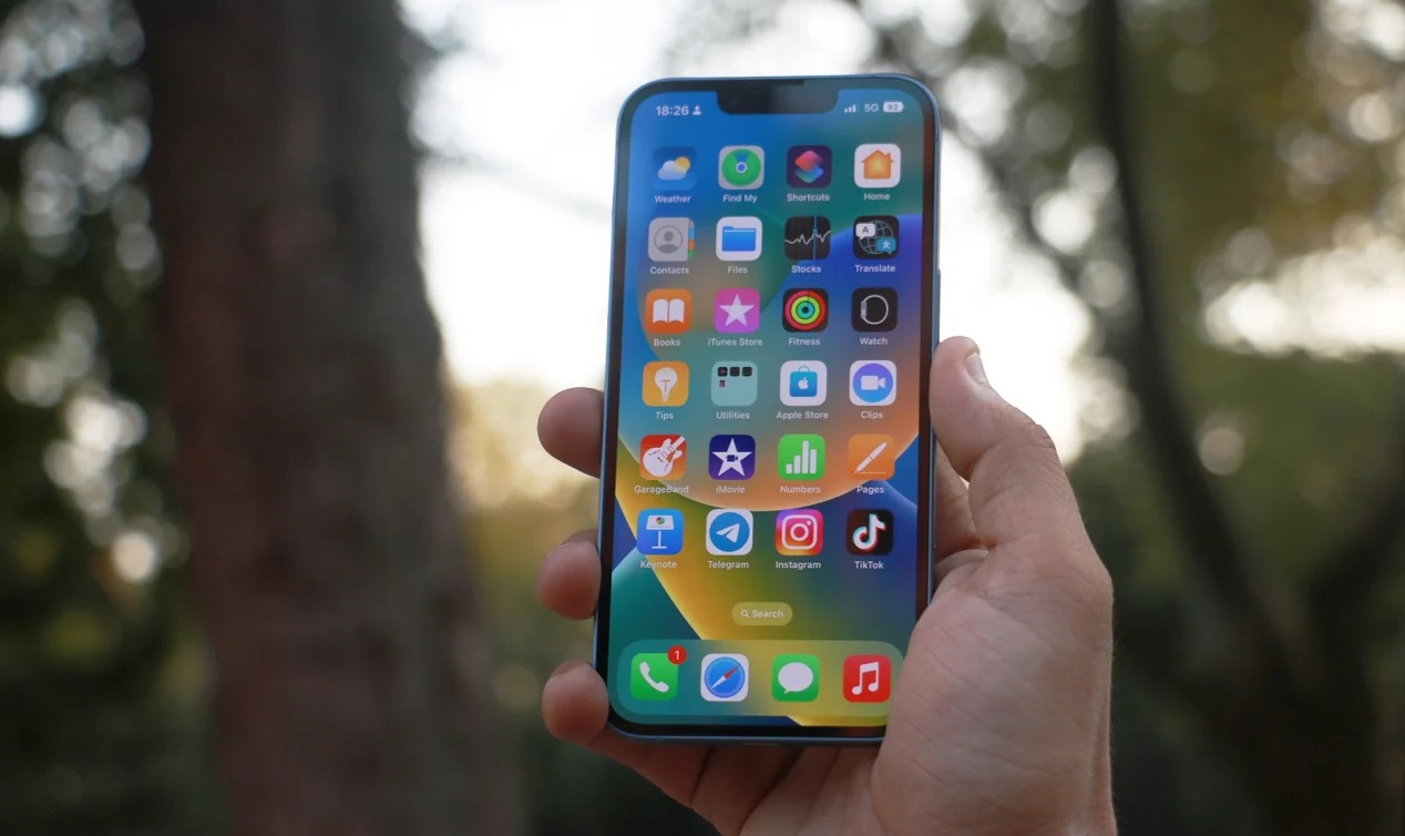 iPhone 14