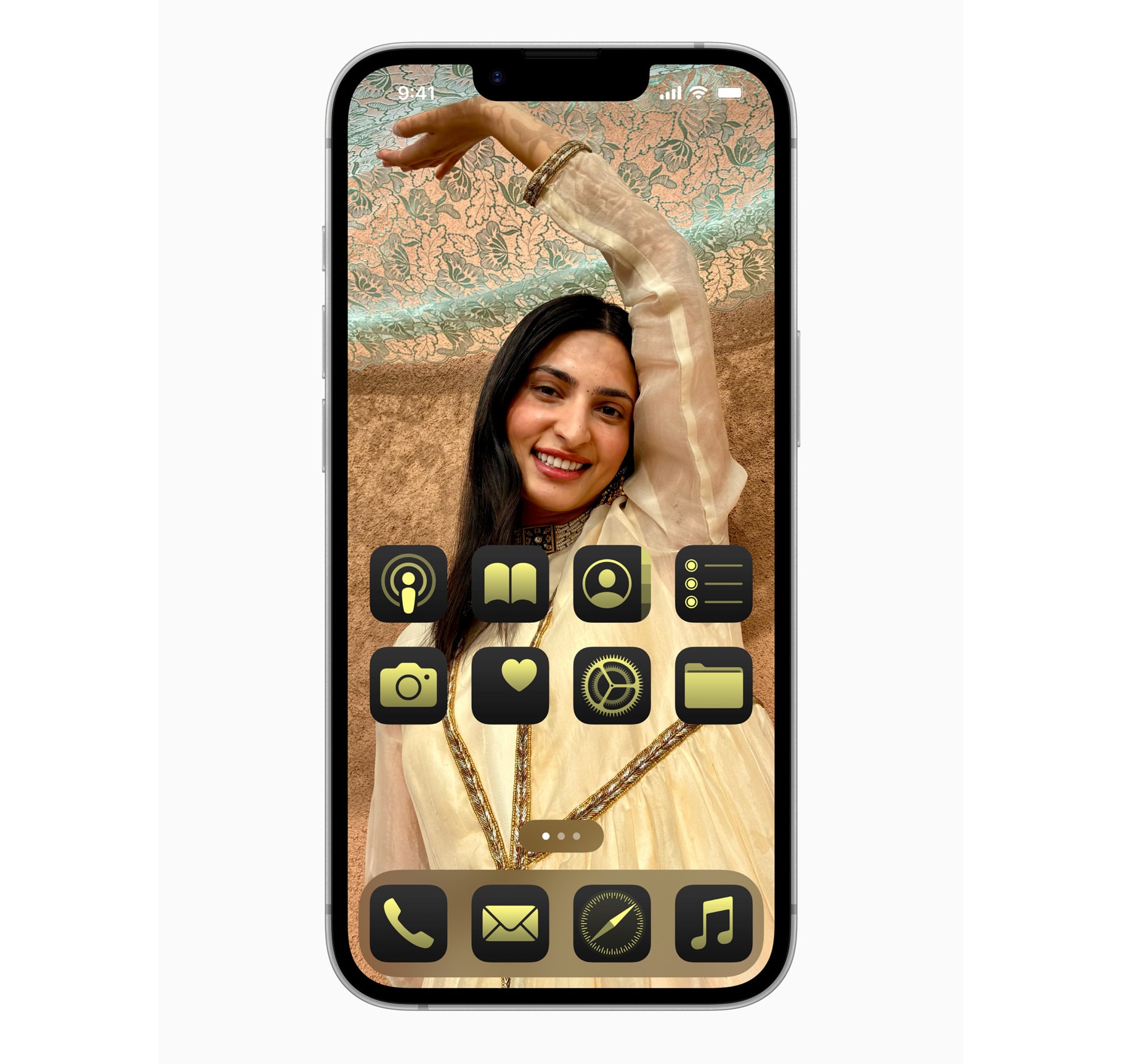 новый iPhone 16e