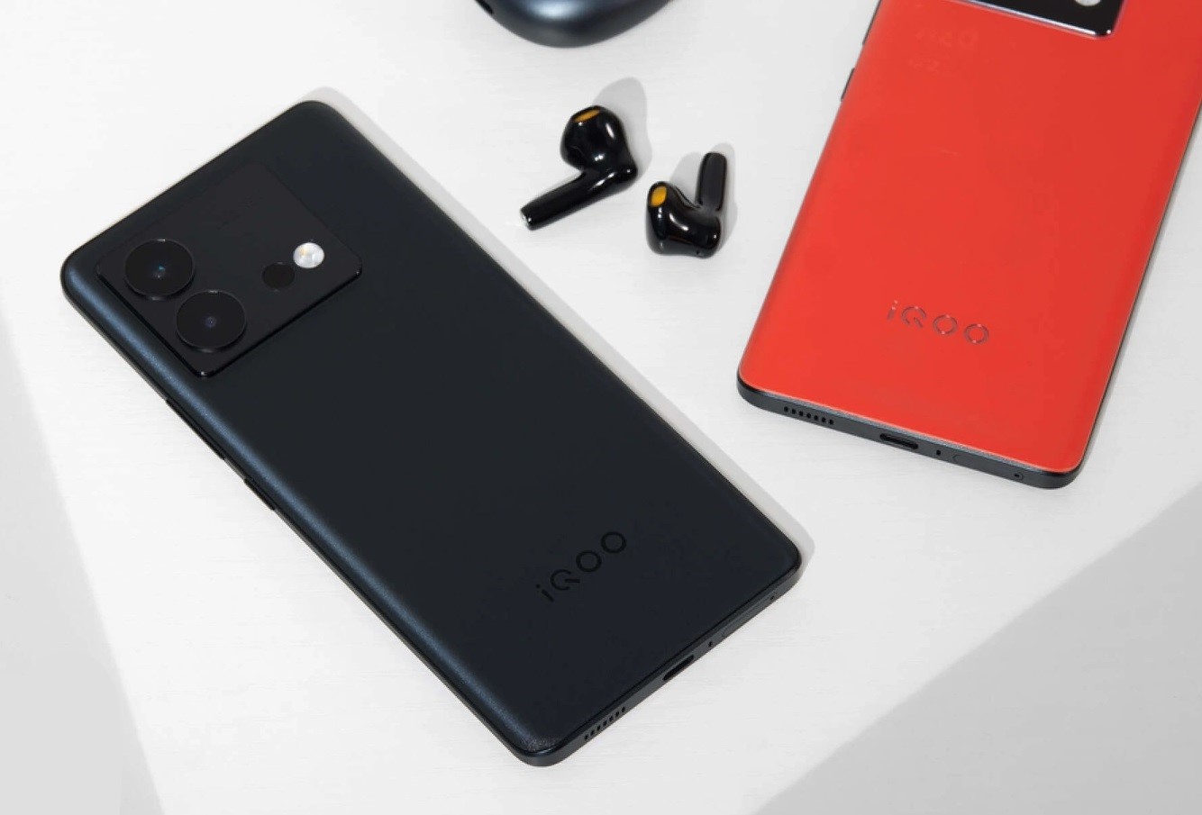 смартфоны iQOO Neo 8 и iQOO Neo 8 Pro