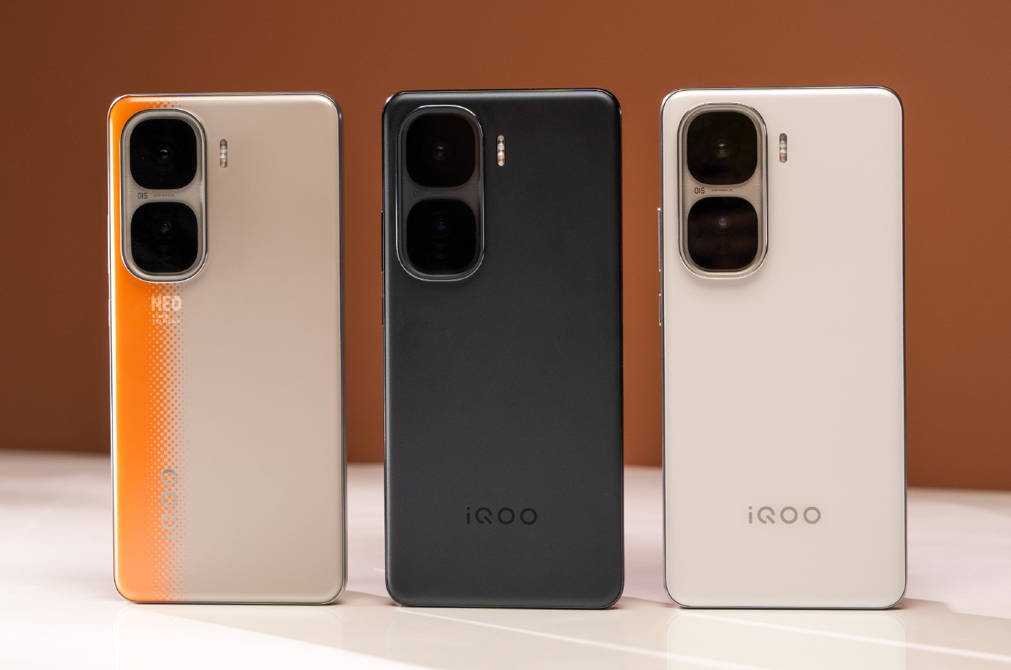 iQOO Neo10 и Neo10 Pro