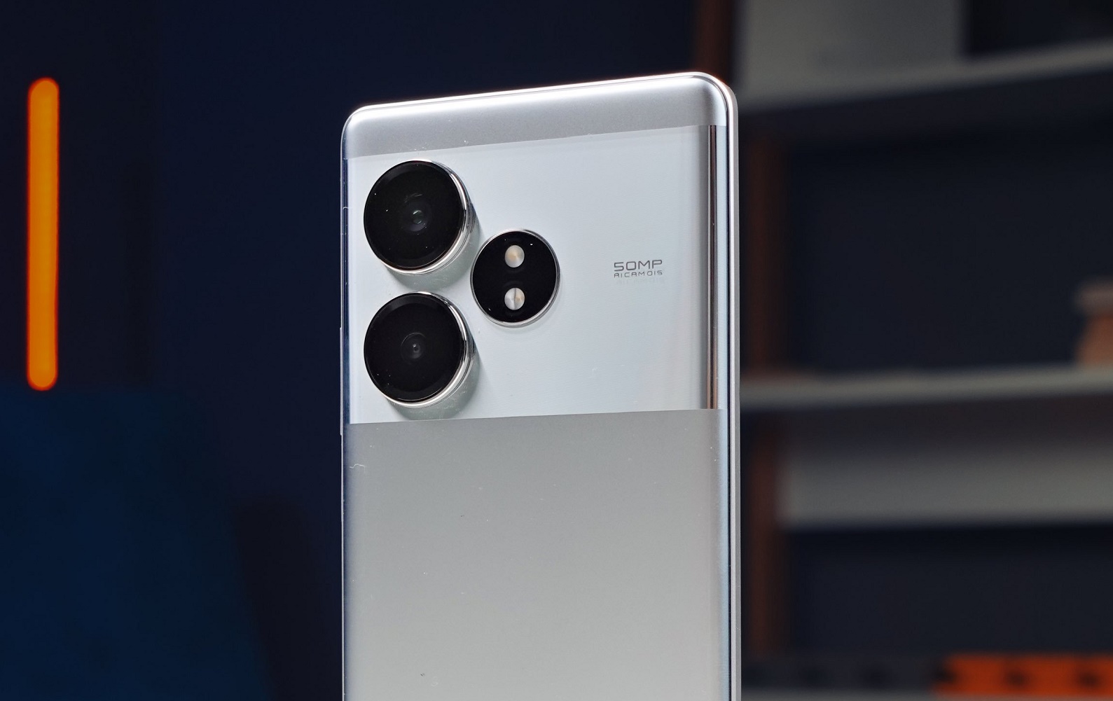смартфон Realme GT 6T