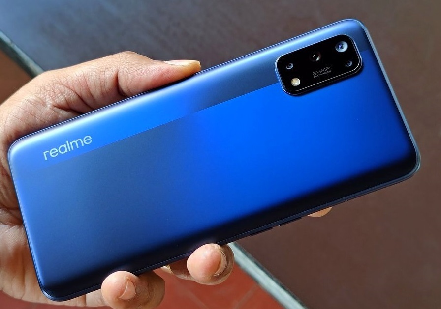realme_555584.jpg