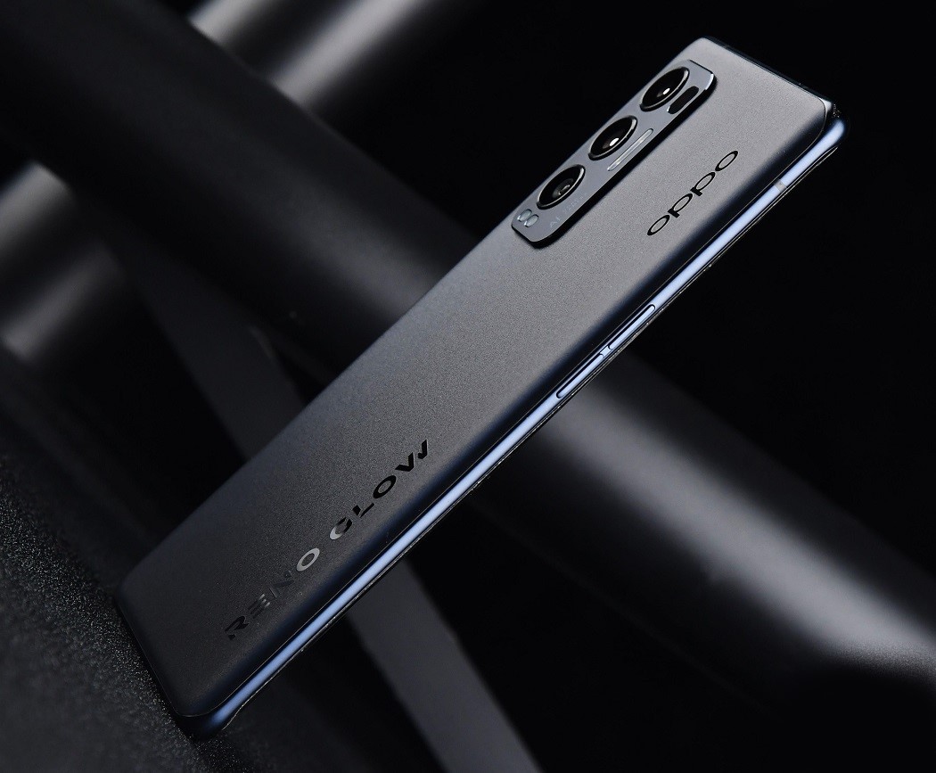 OPPO Reno6