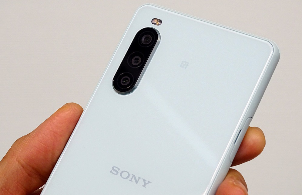 sony-xperia-10-ii_1-view.jpg