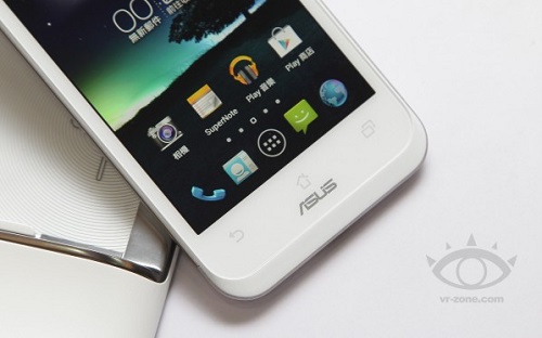 ASUS__Padfone_2_white_2