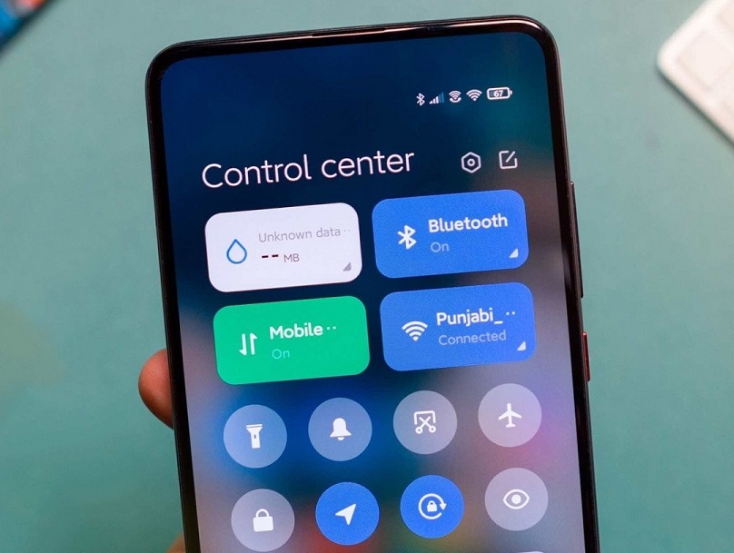 xiaomi_22144_control_centre.jpg