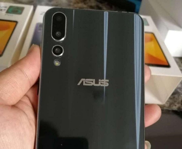 zenfone-6-live-shots-leaked-701.jpg